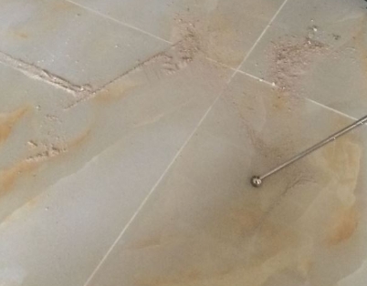 巴里坤哈萨克瓷砖空鼓维修公司分享粘合剂选择不当在瓷砖铺贴过程中可能导致以下问题